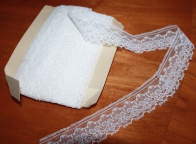 Borte,  Spitze weiß 3 cm x 2,22 m (mehrere Stücke eingestellt)