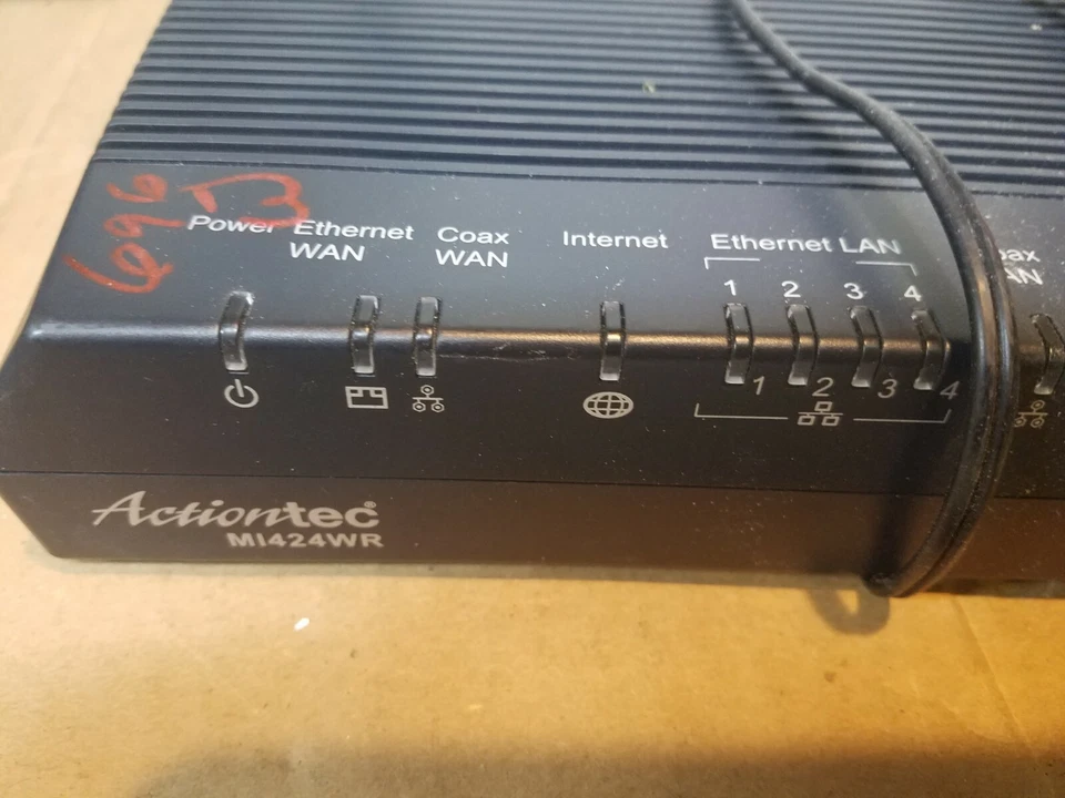 Actiontec MI424WR 300 Mbps 4-Port 10/100 Wireless G Router & power supply - Image 2 of 3