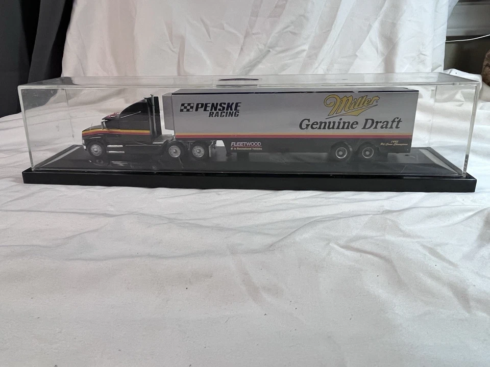 Rusty Wallace Miller Genuino Draft Edición Limitada Coche de Carreras Transportador Semi Foto 2 de 4