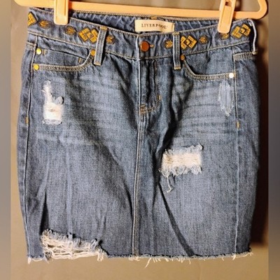 Liverpool Women's 2/26 Embroidered Primrose Shredded Mini Distressed Boho Skirt