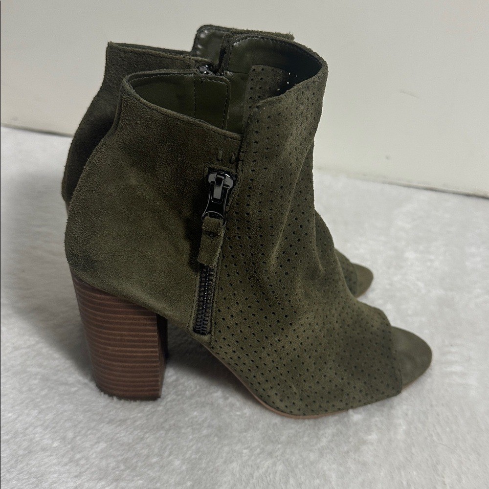 Open Peep Toe Suede Leather 7.5 Olive Green Fairy Grunge Boho Bootie Heels