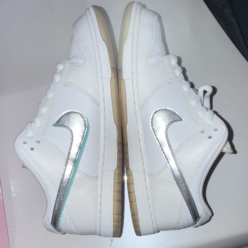 Nike SB low diamond supply white 9.5M og box 
