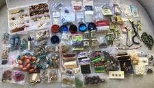 Lot Of 1000 Beading Crafting Pieces Clasps Beads Wire String Jewelry Making