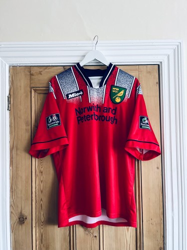 Norwich City 1994/95 - Fotboll.Färg.Form