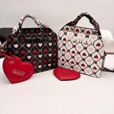 Set of 2 Steve Madden Bevelyn Valentines Hear...