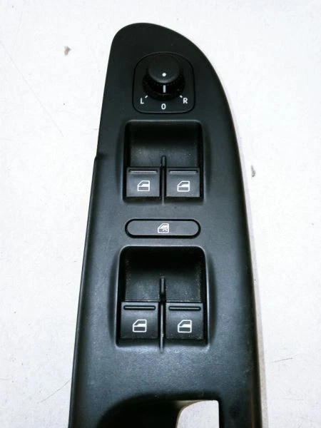 Volkswagen Passat 2008 conductor izquierdo maestro interruptor de ventana eléctrica fabricante original usado  Foto 2 de 4