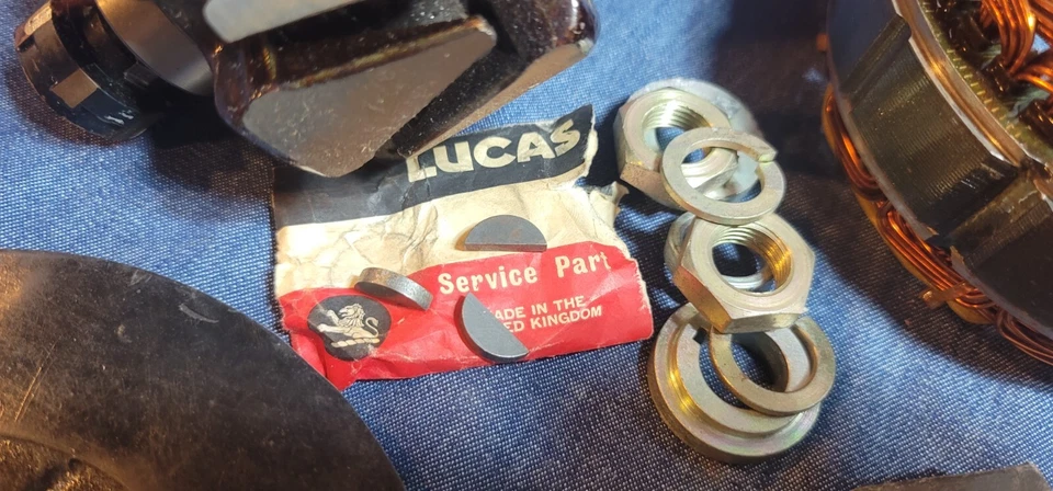 Alternador NOS LUCAS raro reconstruir Jaguar XJ6 XJ12 XJS otros  Foto 4 de 4