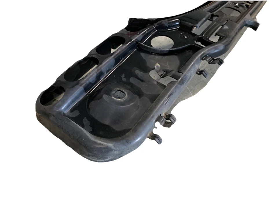 2008 宝马 528i 后部加固杆盖支架原始设备制造商 08 09 10 5112-70563430 — 第 3/4 张图片