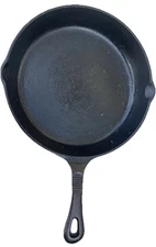 Vintage Benjamin & Medwin Cast Iron Skillet 10 1/2  Inches w/ Dual Spouts 10.5