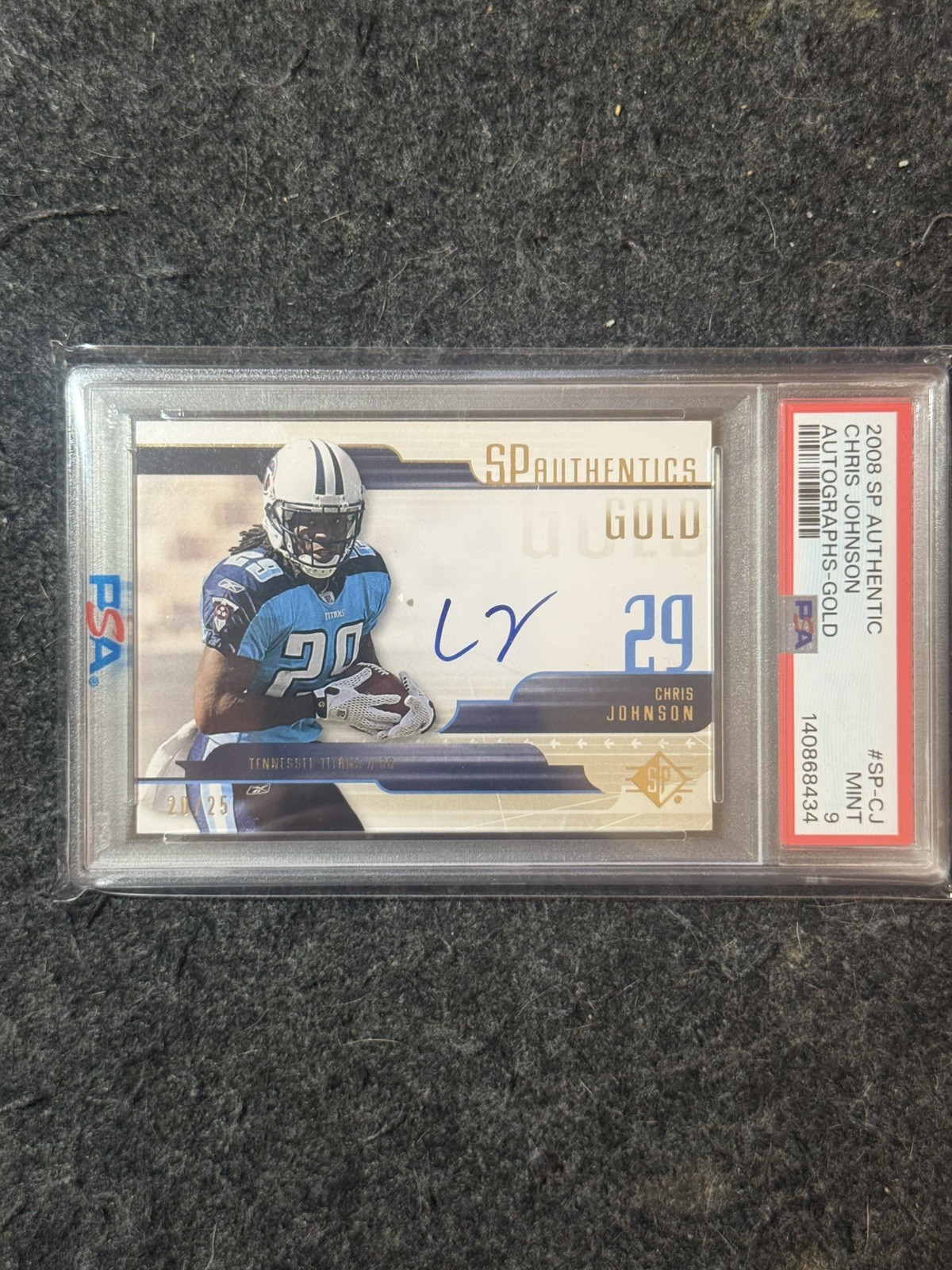Chris Johnson SP Rookie Threads SP Authentics #SPCJ Autograph