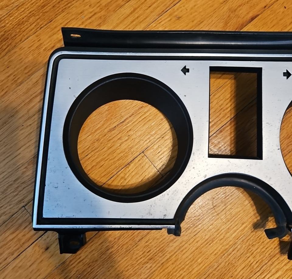 1983-1988 Ford Ranger Bronco II Gauge Panel Cluster Radio Climate ...