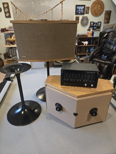 One Pair Bose 901 Series VI Speakers with Tulip Stands And w/  Equalizer Used