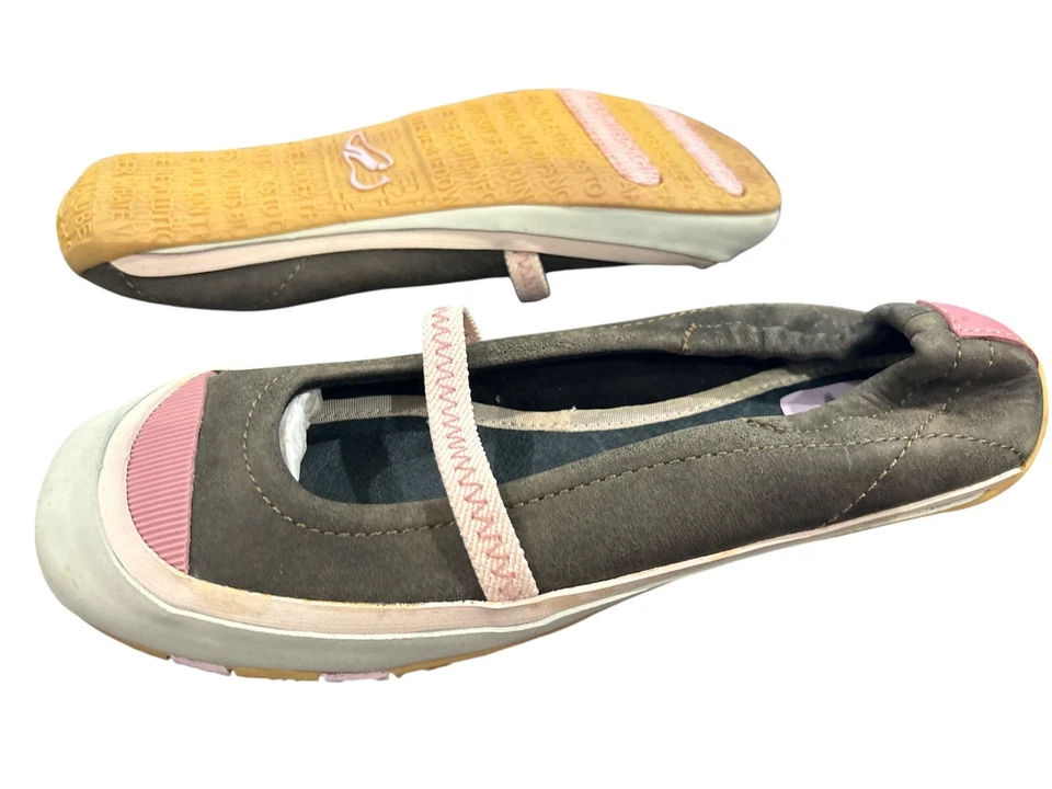 Women's elastic closure Sneakers Boutique By Cushe Old Black/Pink U.S Size 6 - Image 3 of 4