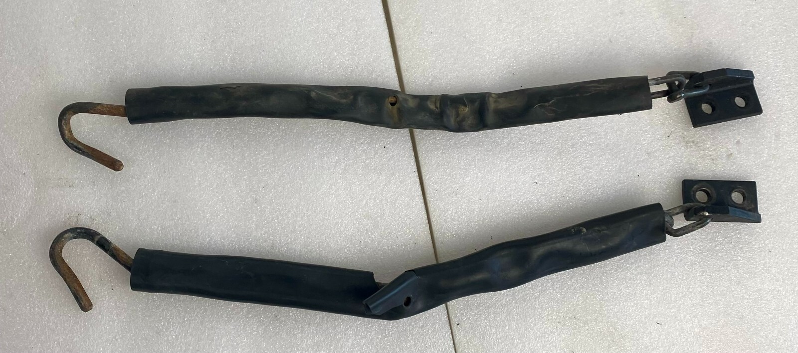 Humvee Chain HMMWV TAILGATE CHAIN ASSY SET, Pair Left + Right HUMVEE Hummer H1 M998 ...