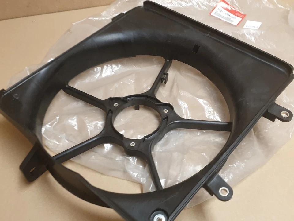 Honda Jazz GD Cooling Fan Shroud Cover GE2 GD5 2001-2008 19015PWAJ51 Genuine - Image 4 of 4