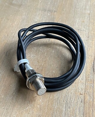 OMRON E2E-X3D1-R PROXIMITY SENSOR 12-24VDC APPROX. 5'