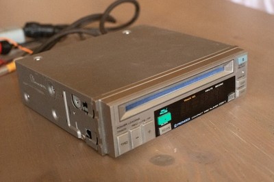 Pioneer Centrate CDX-1, the first car CD player in the world