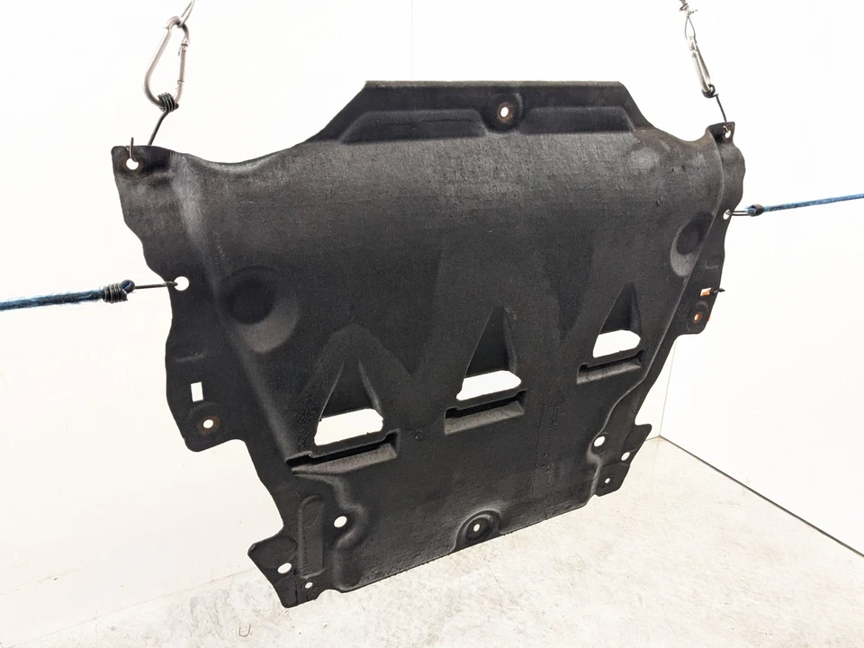 VOLVO XC60 ENGINE UNDER TRAY COVER SPLASH GUARD 2016 - Image 3 of 4