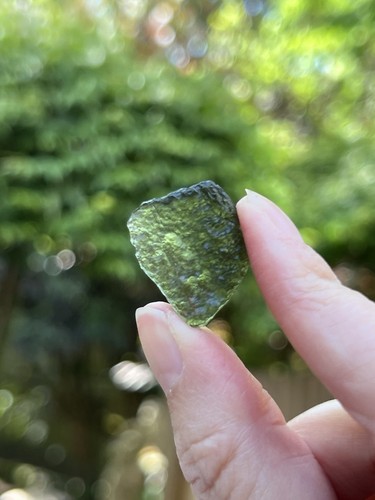 Moldavite Czech Vrábce Genuine Specimen Tektite 13 Carat 2.65g 214 - Picture 2 of 10