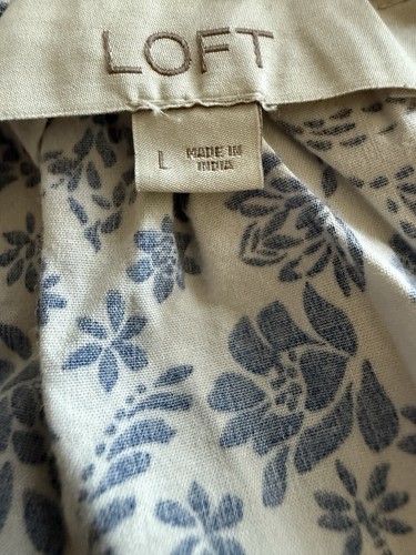 LOFT Blue & White Floral Shirred Tie Neck Summer Prairie Boho Blouse Top Large - Picture 8 of 8