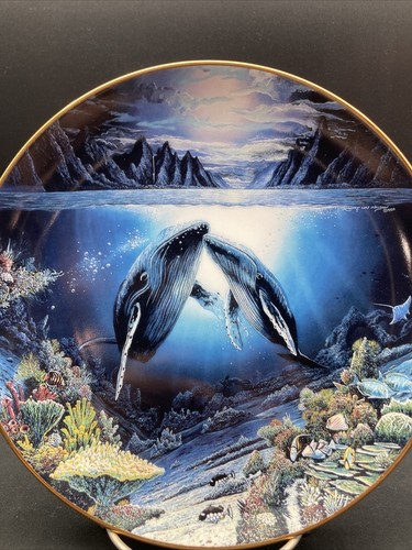 Plato de coleccionista Moonlit Moment Underwater Paradise Danbury como nuevo ~ - Imagen 4 de 6