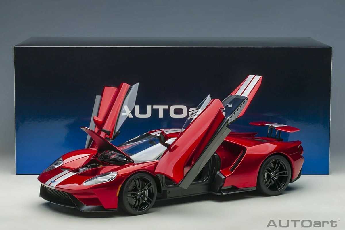 AUTOART Ford GT 2017 Liquid Red w/ Silver Stripes LARGE 1:12