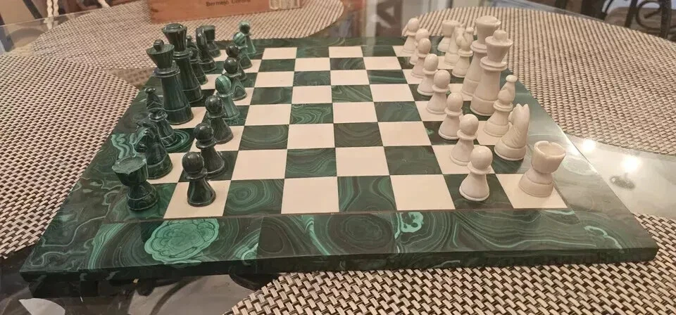 Juego de ajedrez vintage de jade verde malaquita y mármol blanco - hecho a mano 14"x14" pulgadas Foto 3 de 4