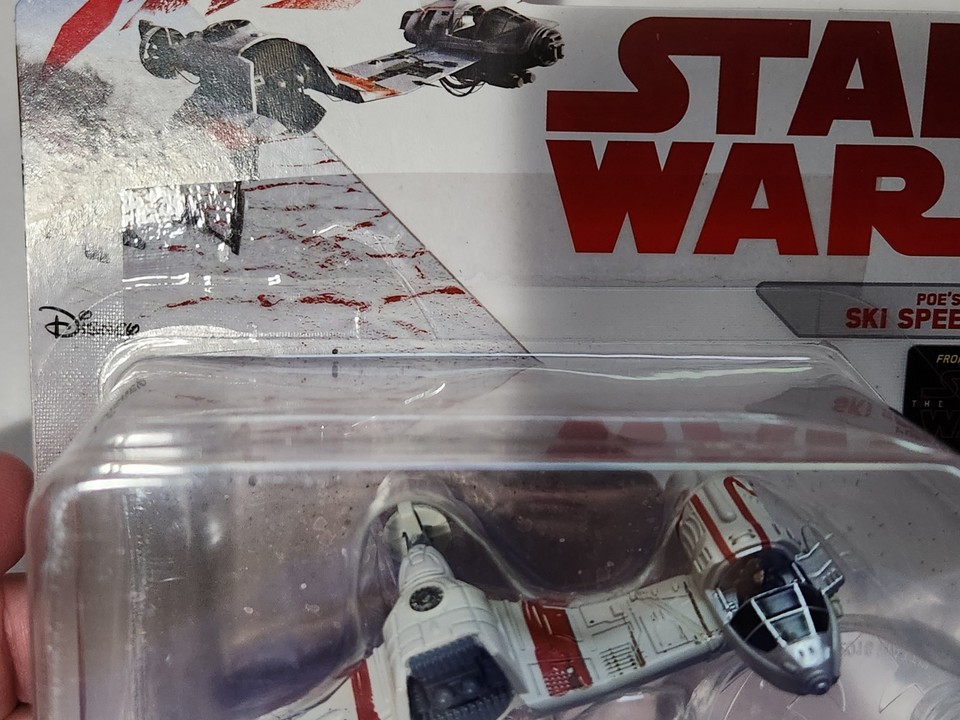Star Wars: Gli Ultimi Jedi, Poe Dameron è temuto sia dal Primo Ordine