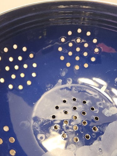 Fiestaware Blue Colander - Afbeelding 7 van 13