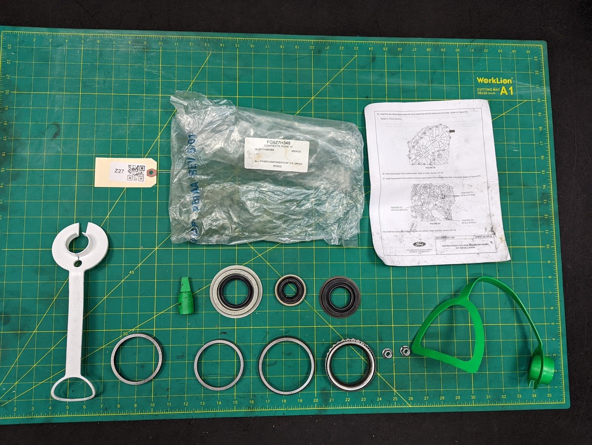 Auto Transmission Output Shaft Seals 2018 Ford C-Max 9L8P-7H260-BB