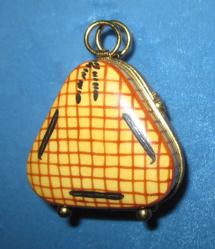 Caja de baratijas miniatura principal Limoges peint de colección, maleta triangular bronceada equipaje