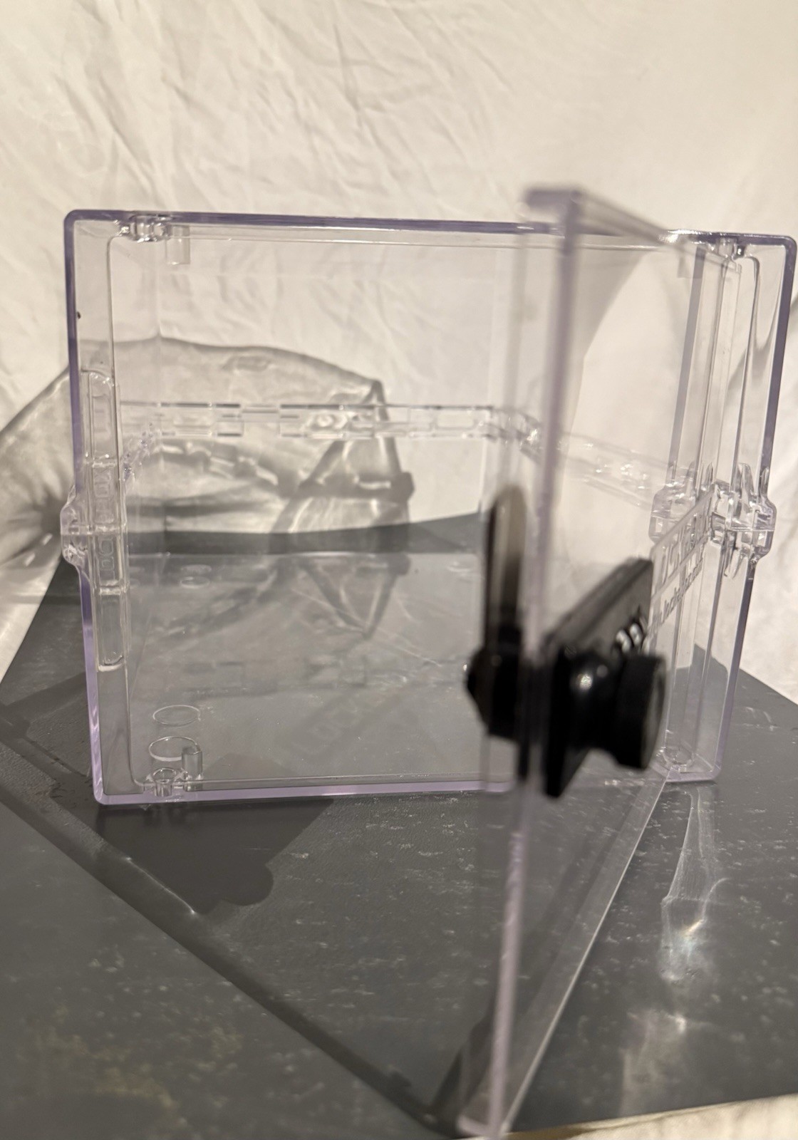 Clear Locking Hard Case - image 2