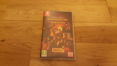 Minecraft Dungeons Hero Edition Nintendo Switch Mojang NUR HÜLLE UND COVER INLAY
