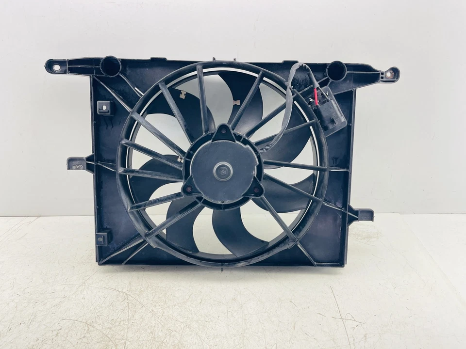 2006-2009 Pontiac Solstice Radiator Fan Motor Shroud Assembly OEM 12244001 - Image 4 of 4