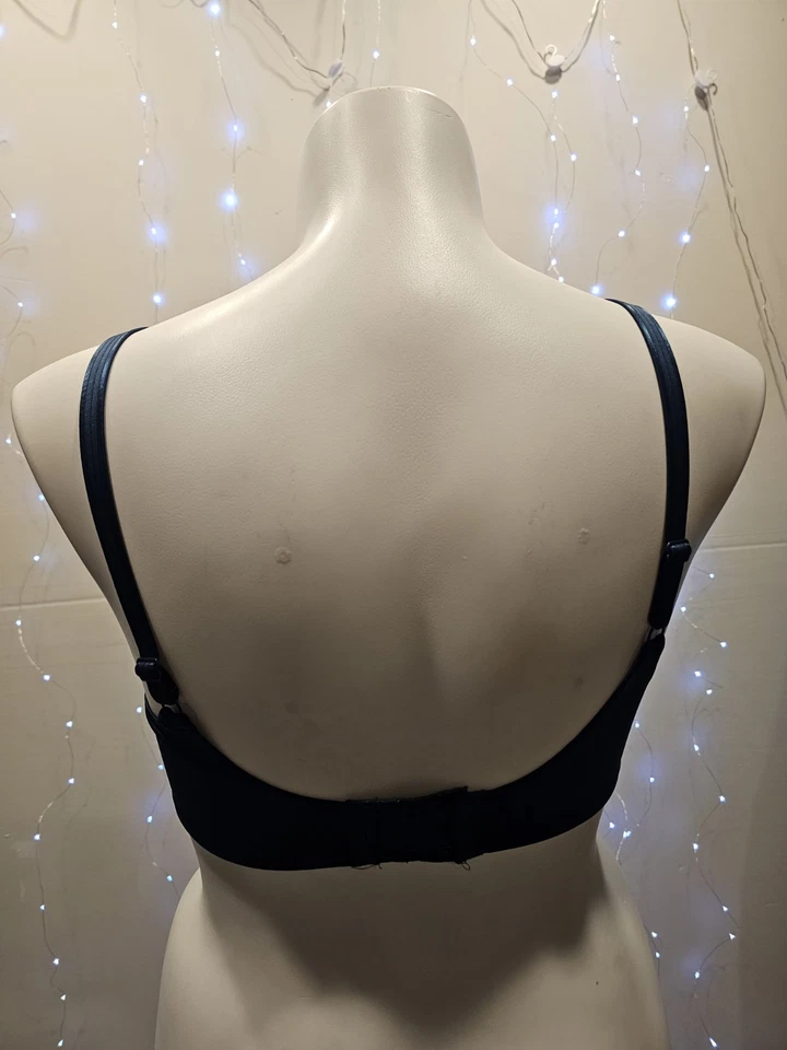 Sujetador Bali 38D Cobertura Completa Cómodo Satinado Color Suave Verde Con Aros Foto 4 de 4