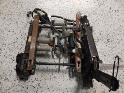 2003 CHEVROLET SUBURBN15 FRONT SEAT TRACK