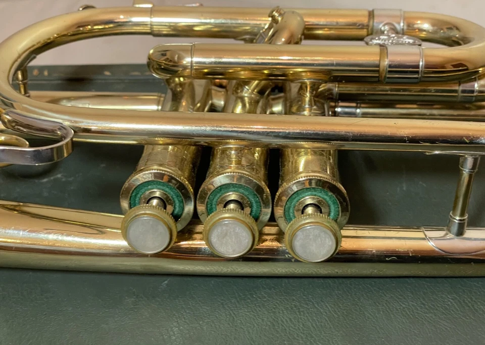 Caja vintage Holton Collegiate C-602 Bb corneta plata y latón (1966) SN 436180 Foto 3 de 4