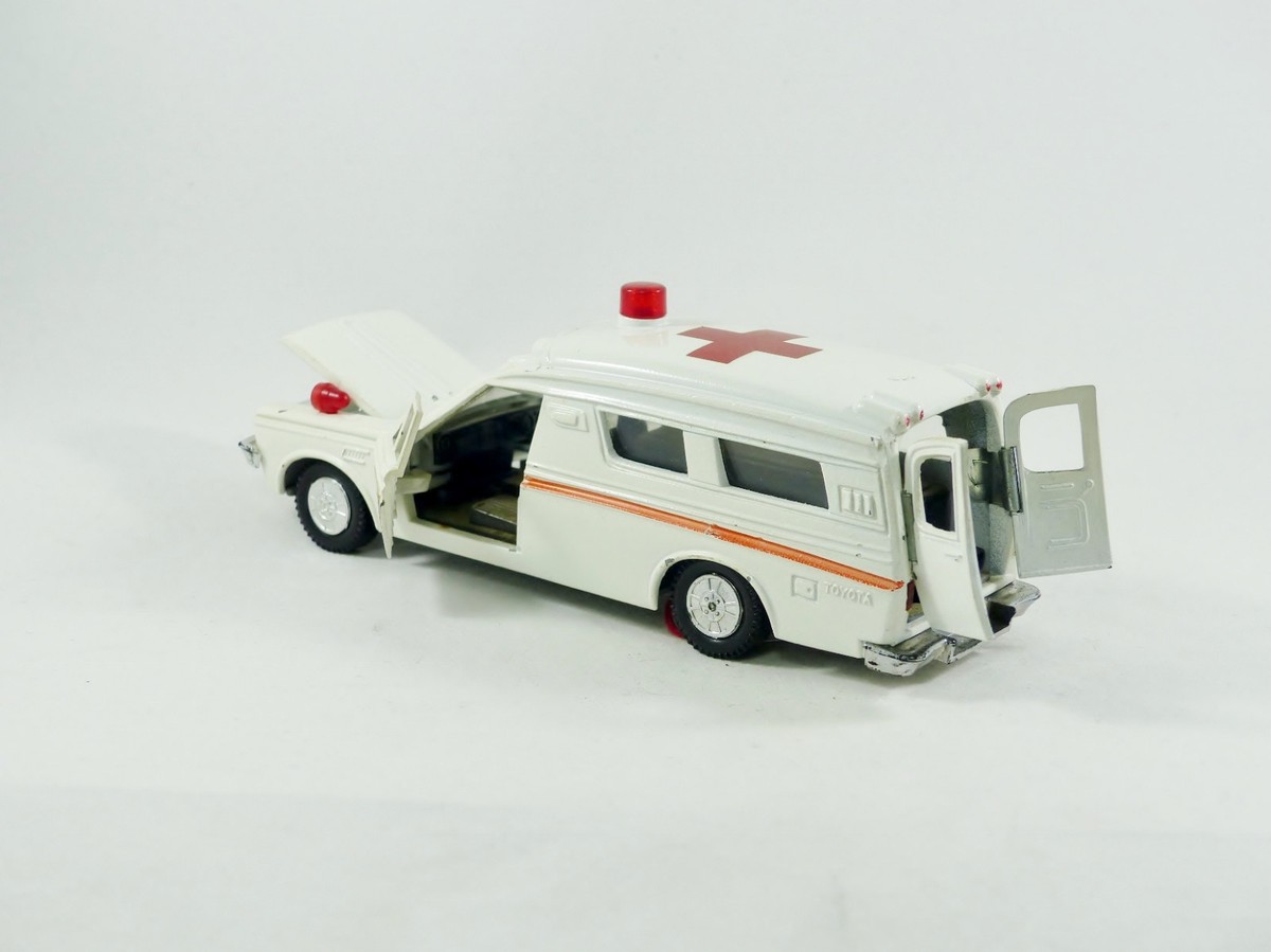 Yonezawa Diapet 06-0144 Toyota Toyopet Crown ambulance (#DKD) | eBay