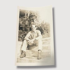 Vintage WWII US Army Soldier Sitting on Steps Photo Snapshot Uniform F361