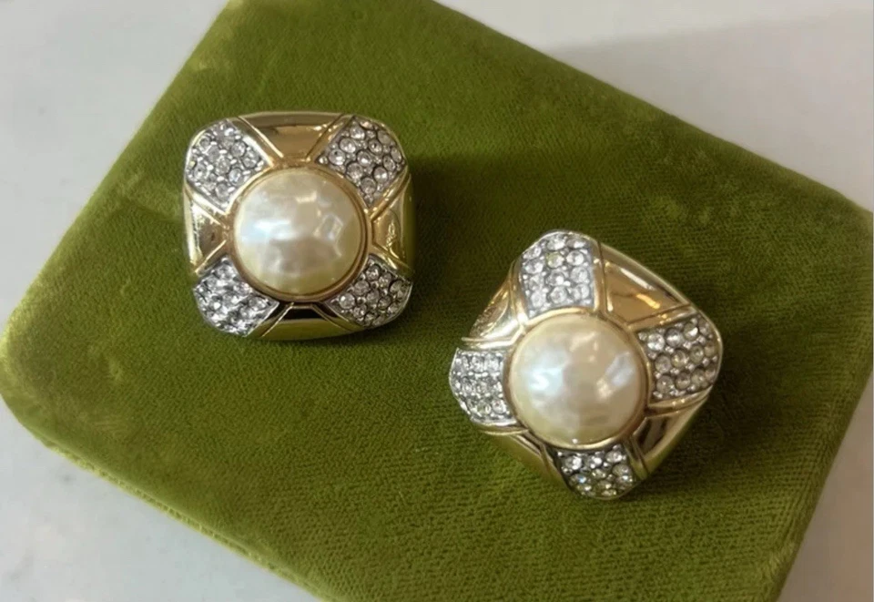 Pendientes Givenchy con perlas y diamantes Foto 4 de 4