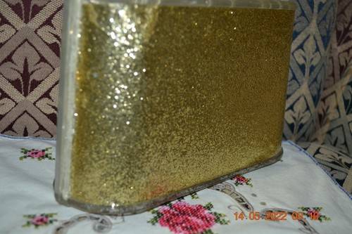 Florida Vintage Lucite Handbag with Gold sparkles and seashells - Picture 9 of 10