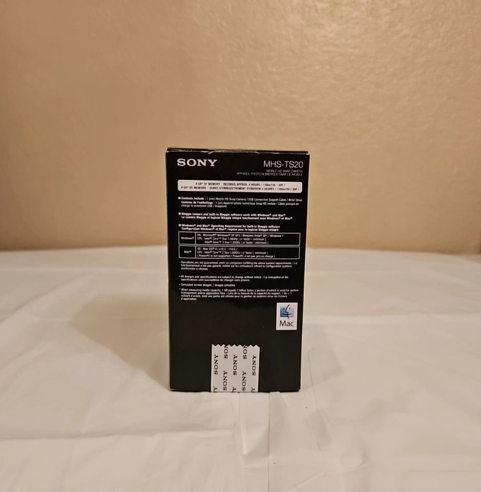 New Sealed Sony Bloggie Touch Mobile HD Snap Camera /MHS-TS20/ 8GB/Silver - Image 2 of 4