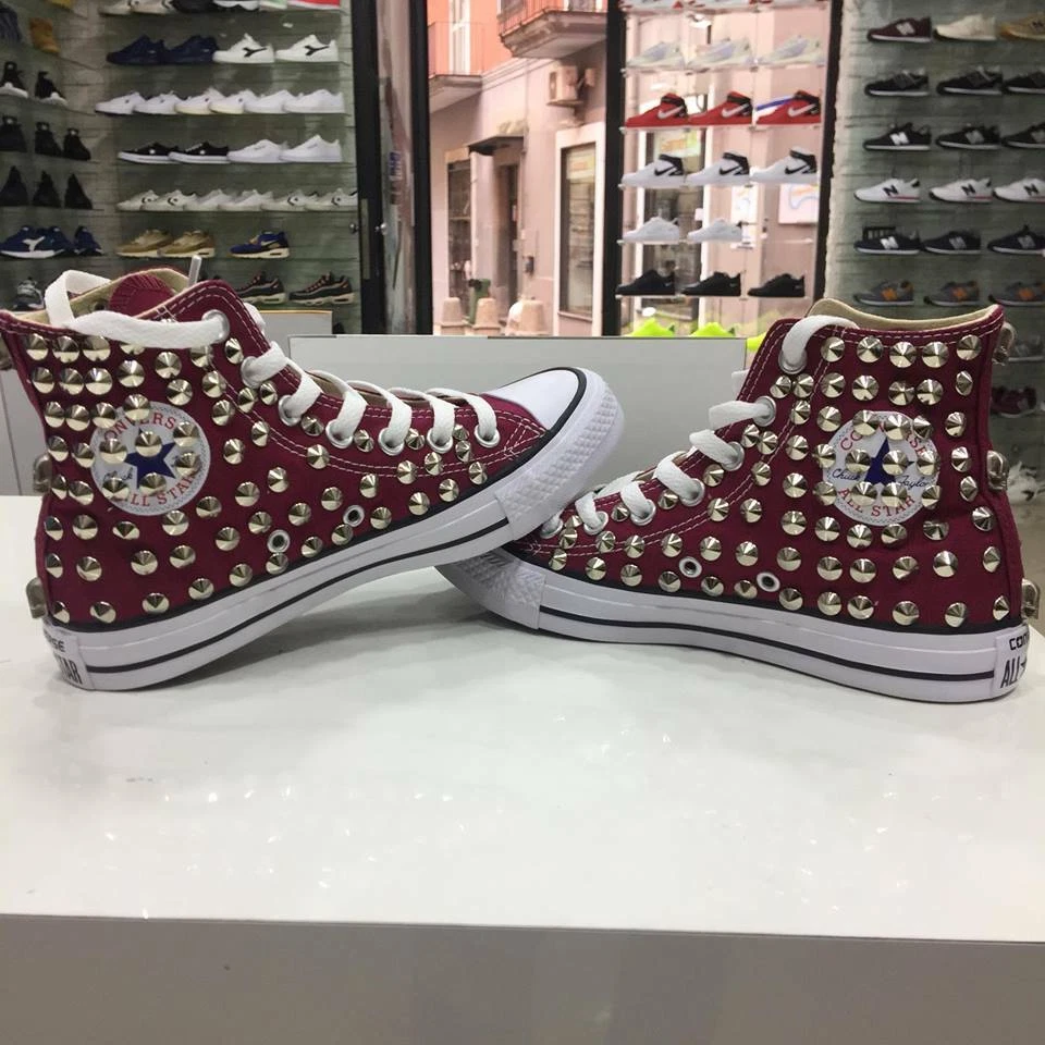 Converse con le borchie store