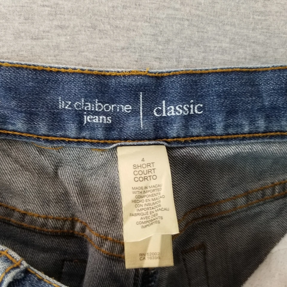 Lindos Pantalones de mezclilla para mujer Liz Claiborne talla 4 cortos clásicos lavado medio 99 % algodón Normcore Foto 3 de 4