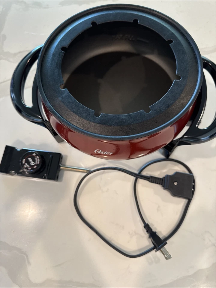 Olla de fondue Oster de 3 cuartos eléctrica con infusión de titanio duradera usada en excelente estado - roja Foto 3 de 4