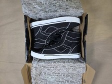 Pastry Women's Cassatta HI High-Top Sneaker Dance Shoes Black and White Size 6.5