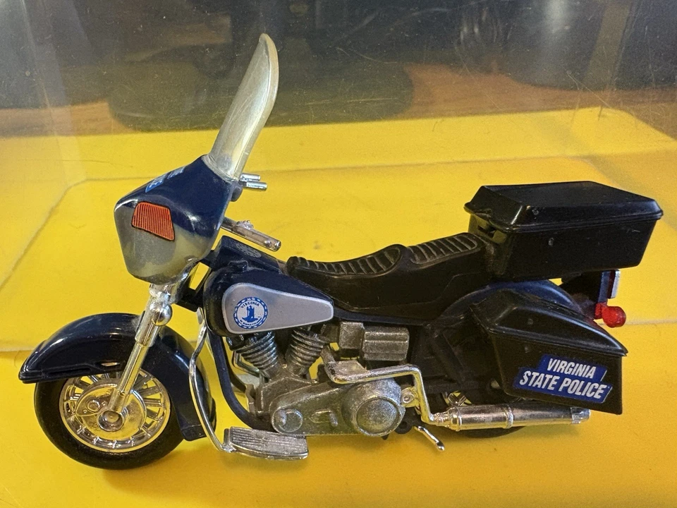 Matchbox Electra Glide Police Bikes Set Series 1 Harley Davidson Set 1994 Pre-Ow - Imagem 3 de 4