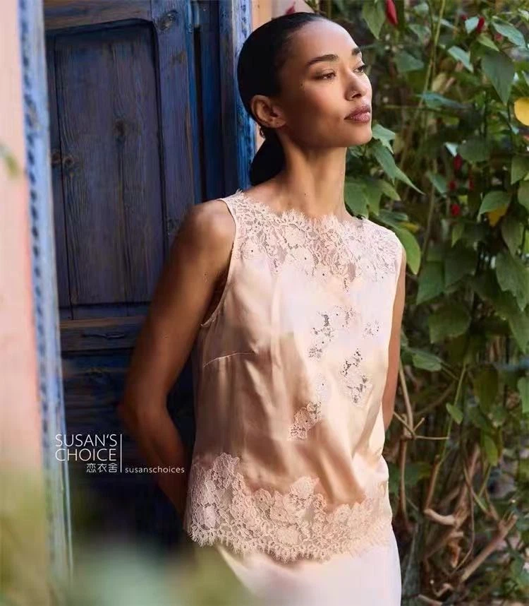 Doen26 lace spliced silk satin vest