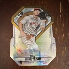 Topps 2022 Series 1 Diamond Greats Die-Cut Mike Trout Angels DGDC-1 Card