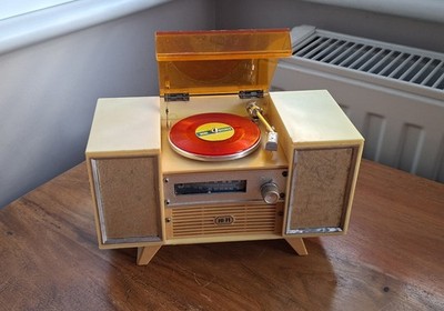 Vintage Schmuckkästchen mit Spieluhr 70er Jahre - funktionstüchtig. Plattenspieler ''Speak Softly Love''